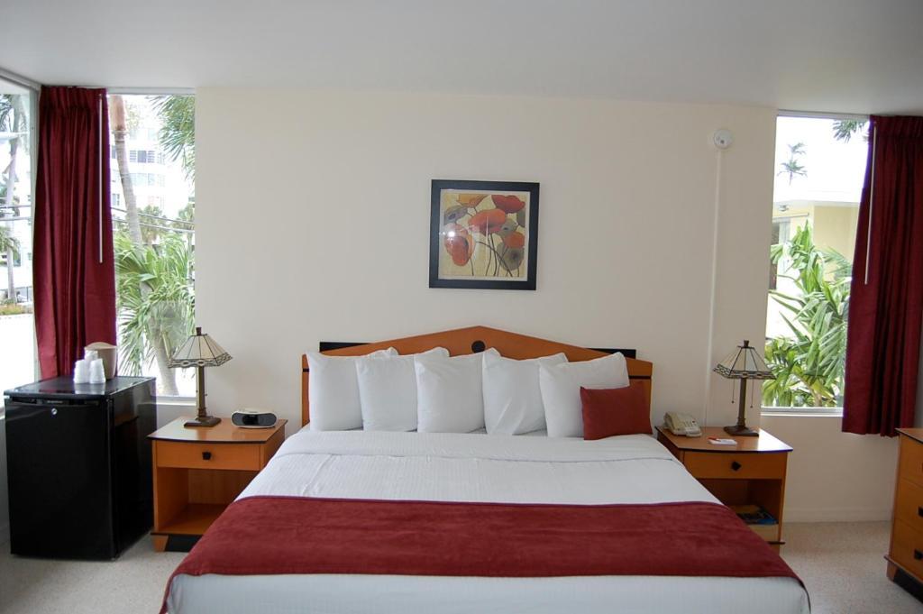 Alcazar Resort- Gay Mens Resort Форт-Лодердейл Номер фото